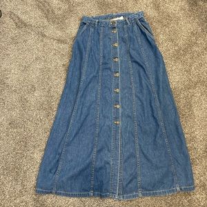 Liz Claiborne button up denim jean skirt
